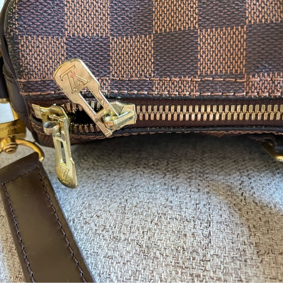 Authentic Louis Vuitton Speedy Bandouliere 35 - Picture 4 of 16